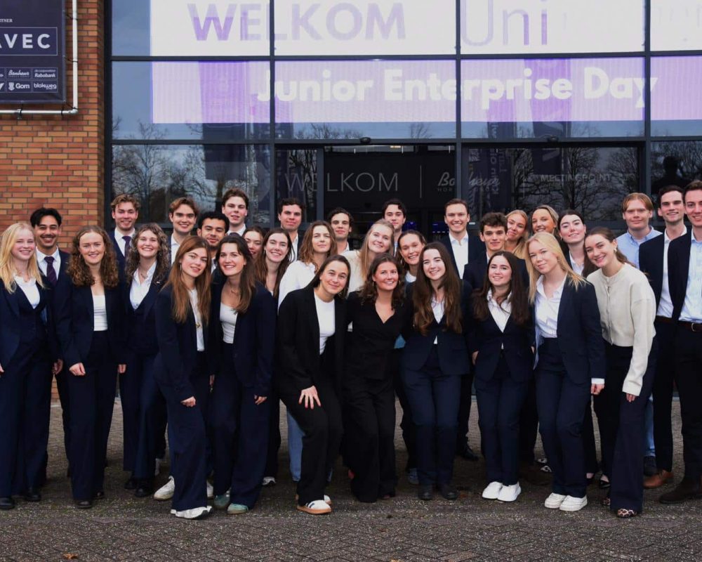 WhatsApp Image 2025-12-01 at 20.20.48